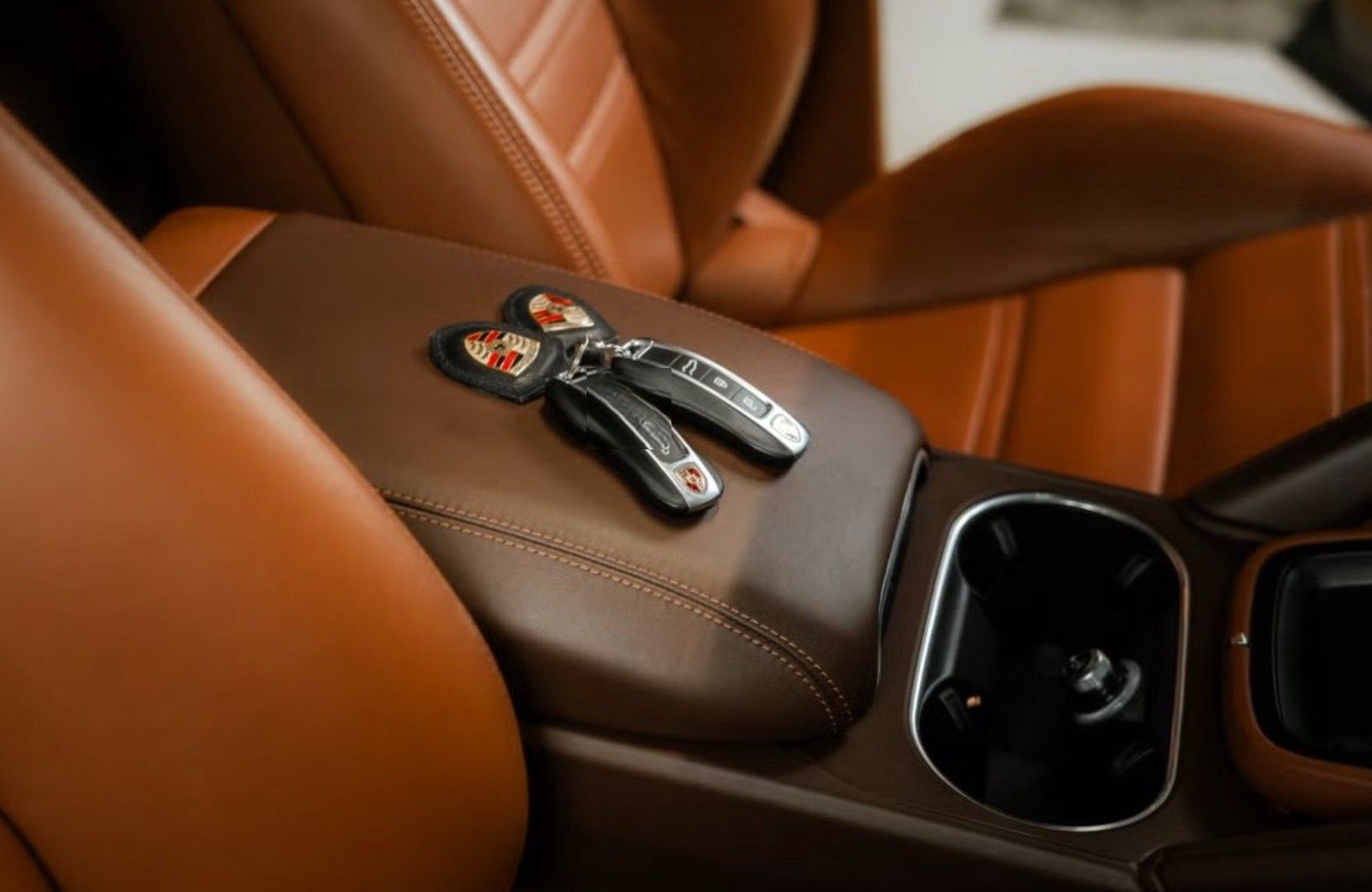 Porsche Cayenne E-Hybrid Platinum Edition foto 13