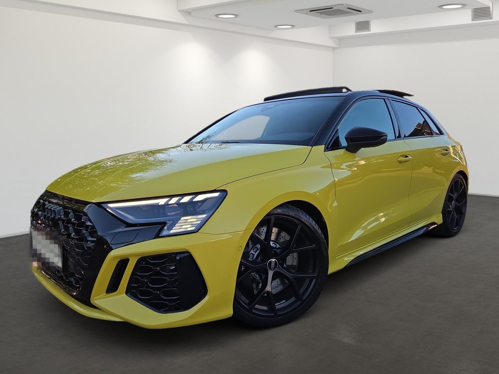Audi RS3 Sportback BLACK STYLE 2.5TFSI PANO+RSABGAS+B foto 2