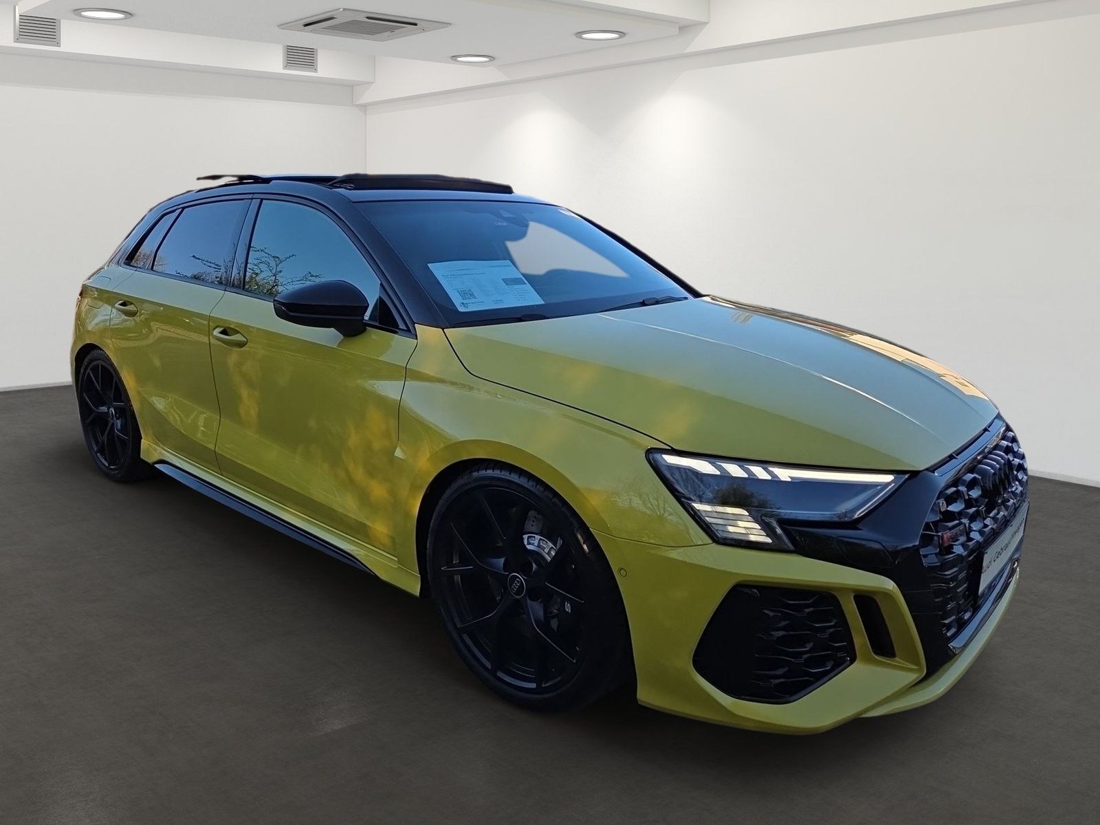 Audi RS3 Sportback BLACK STYLE 2.5TFSI PANO+RSABGAS+B foto 3