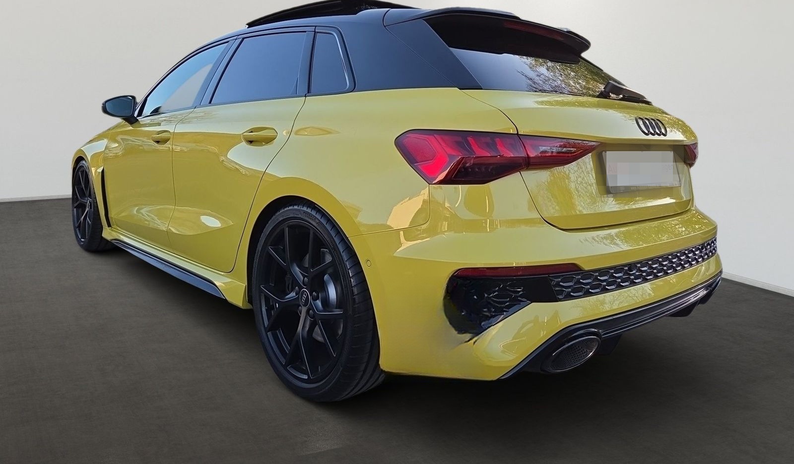Audi RS3 Sportback BLACK STYLE 2.5TFSI PANO+RSABGAS+B foto 5