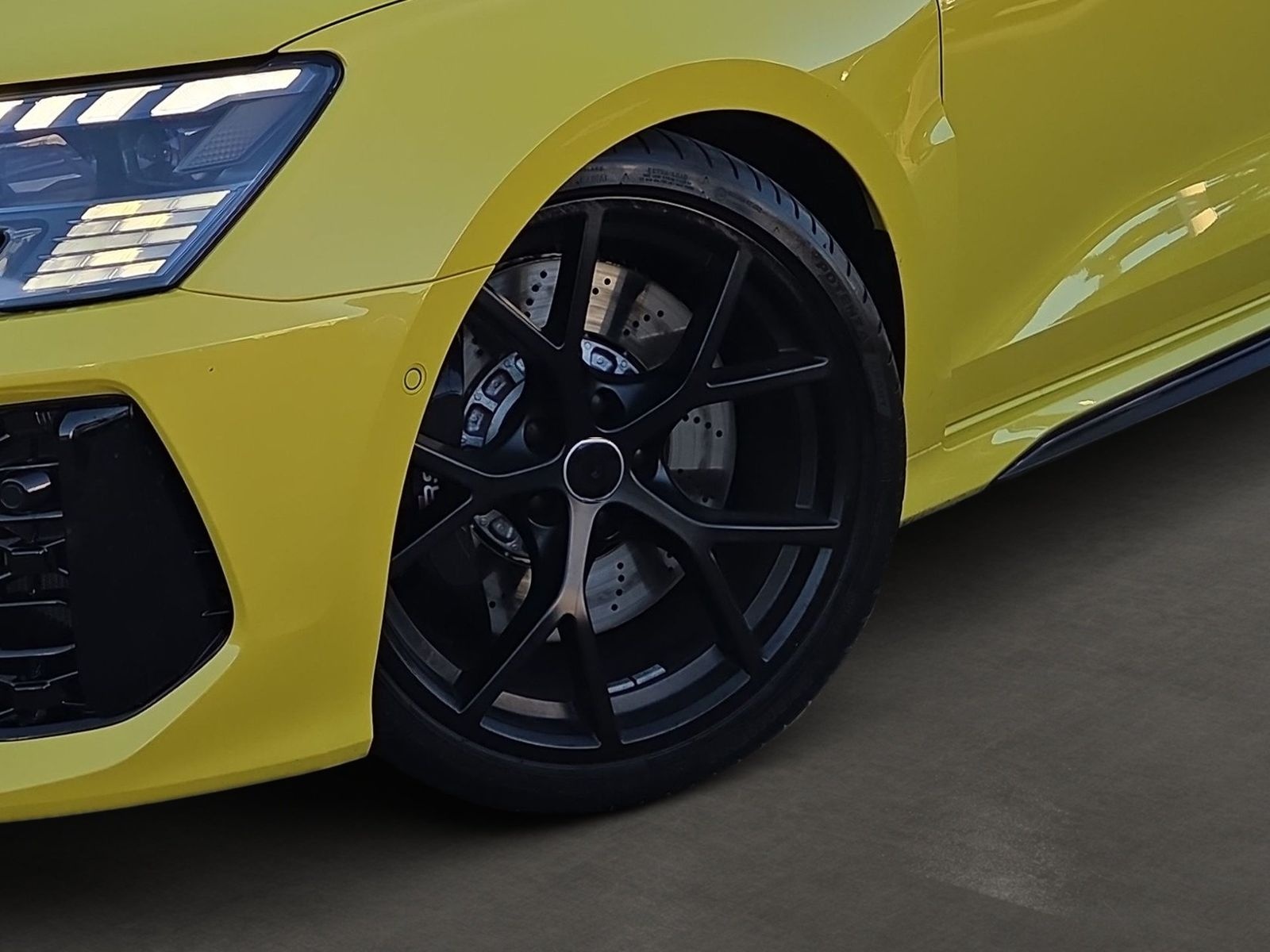 Audi RS3 Sportback BLACK STYLE 2.5TFSI PANO+RSABGAS+B foto 7