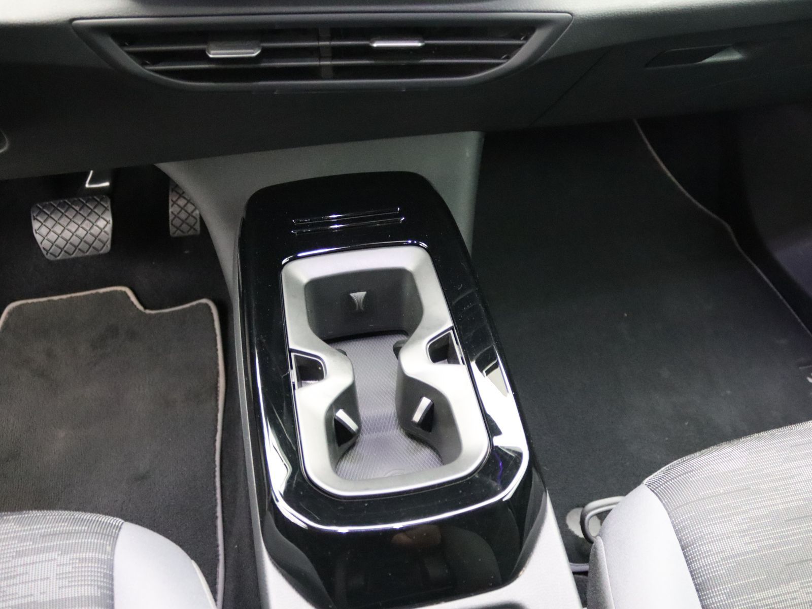 Volkswagen ID.4 Pro Performance/ Standklima, Navi, LED, RFK foto 15