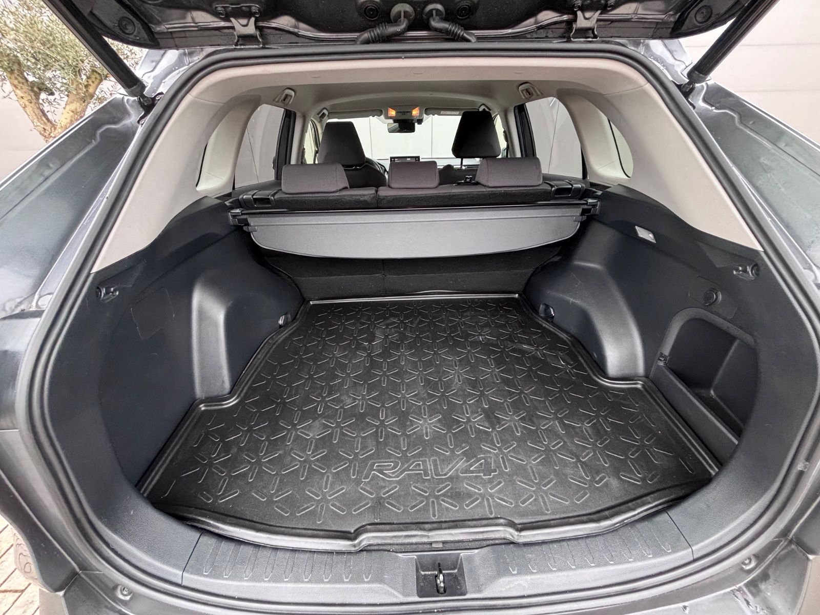 Toyota RAV 4 RAV4 Hybrid 4x2 Club foto 15