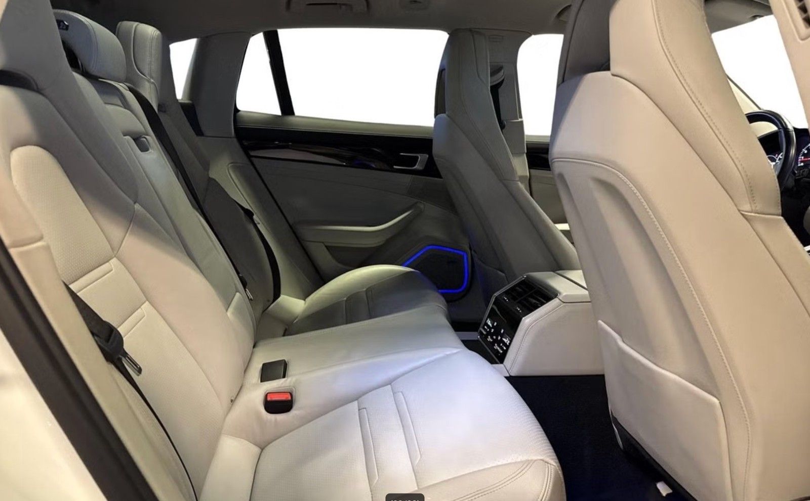 Porsche Panamera Sport Turismo -Chrono-Paket*PANO*BOSE foto 23