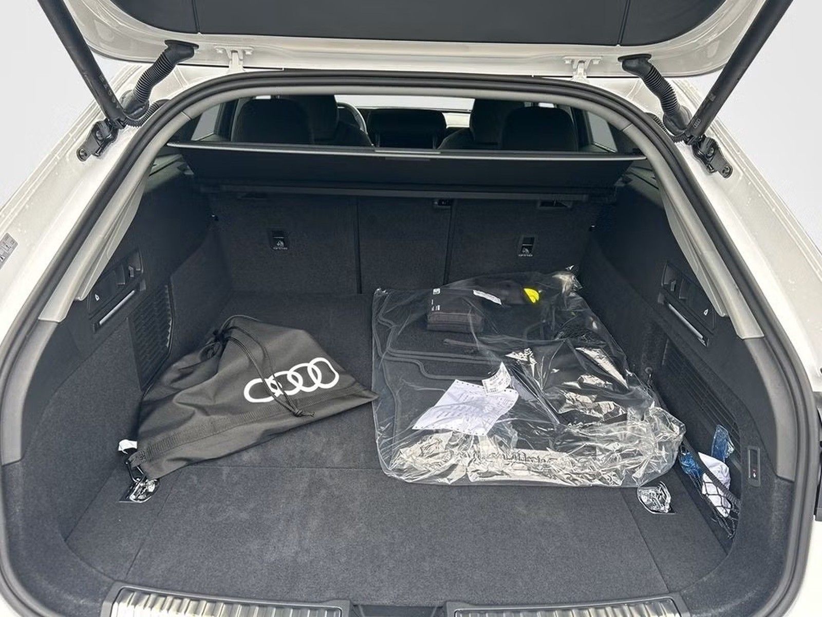 Audi A6 Avant 2.0 TFSI e-hybrid quattro foto 12