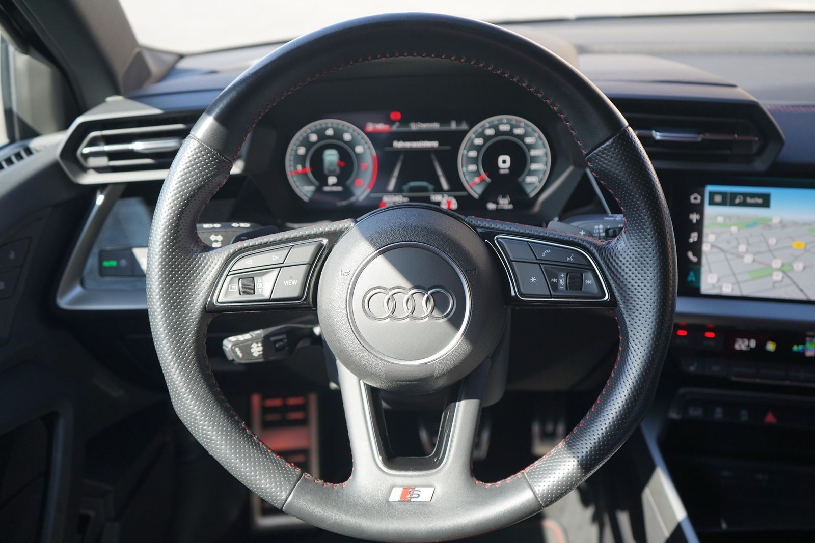 Audi S3 Sportback 2.0 TFSI quattro foto 20
