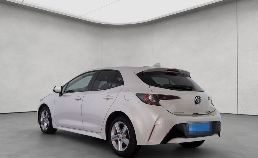 Toyota Corolla 1.8 Hybrid Team Deutschland foto 3