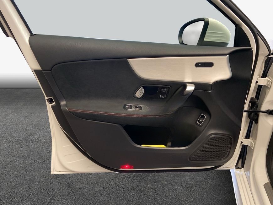 Mercedes-Benz A 250 e AMG|Pano|SmartInt|Park|Kam|VollDigi| foto 20