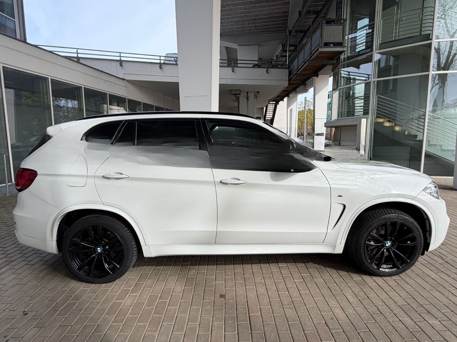 BMW X5 xDrive 30 d-M-Sportpaket-Voll foto 3