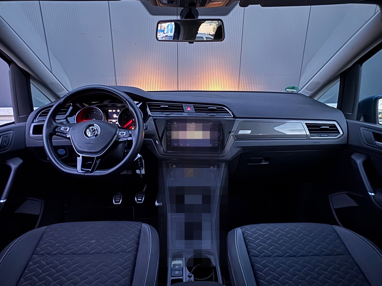 Volkswagen Touran 1,6 Join 7-Sitzer/SHZ/PDC/NAVI/ACC/PANO/ foto 15