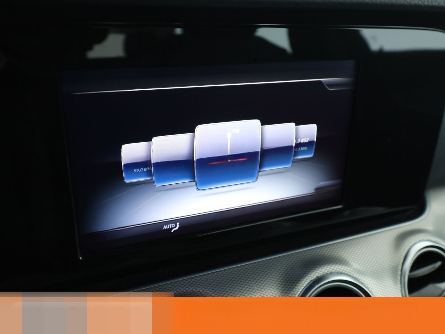 Mercedes-Benz E-Klasse E 220 d T 4Matic Avantgarde Aut.*NAVI* foto 21