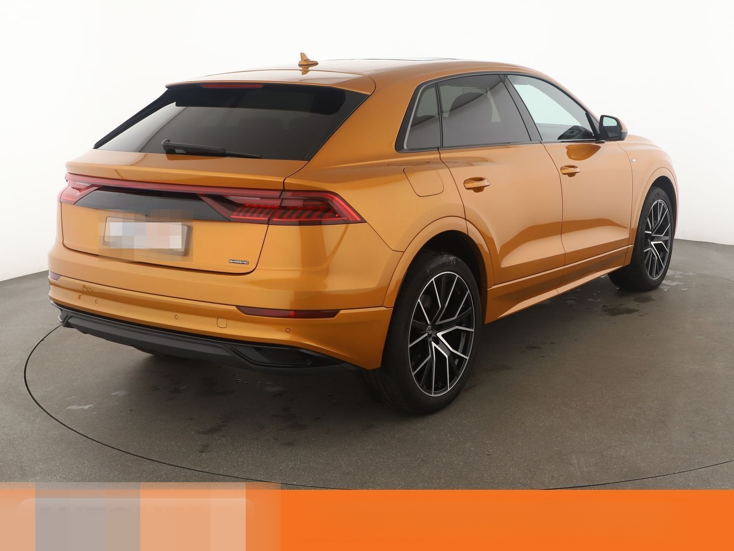 Audi Q8 55 TFSI quattro S line foto 4