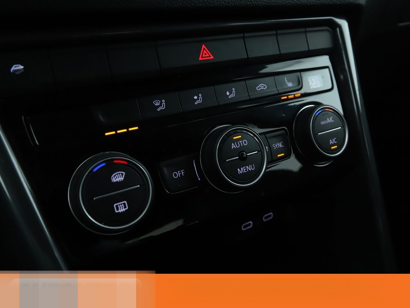 Volkswagen T-Roc 1.5 TSI ACT Sport Aut.*NAVI*LED*ACC*CAM* foto 24
