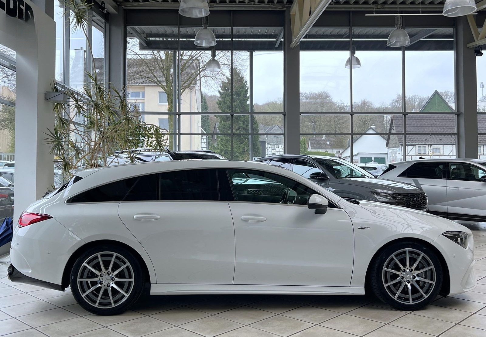 Mercedes-Benz CLA 45 AMG SB PERFORMANCE 4Matic||PANO|AHK|LEDHP foto 2