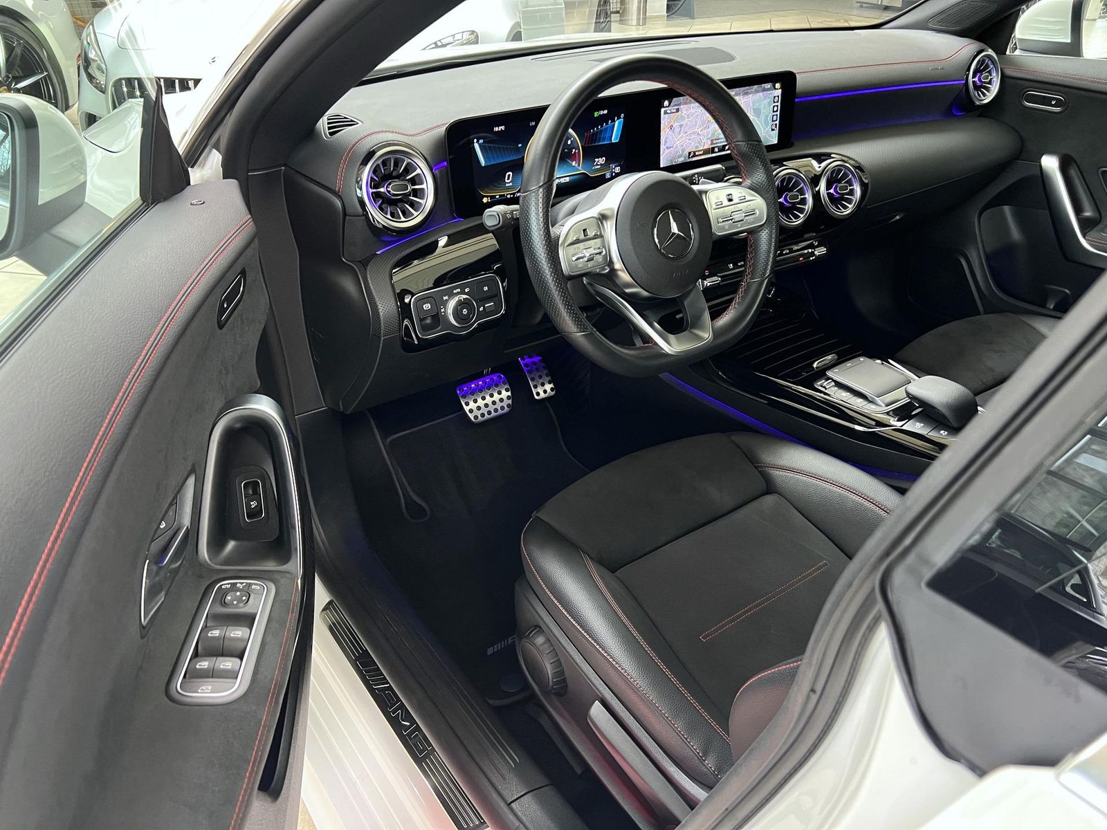 Mercedes-Benz CLA 45 AMG SB PERFORMANCE 4Matic||PANO|AHK|LEDHP foto 14