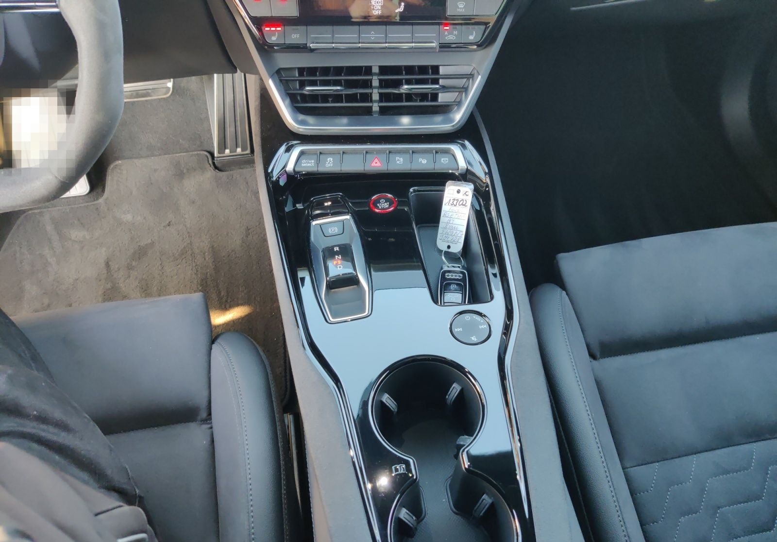 Audi RS e-tron GT quattro, Matrix, Pano, B&O, HUD, AC foto 11
