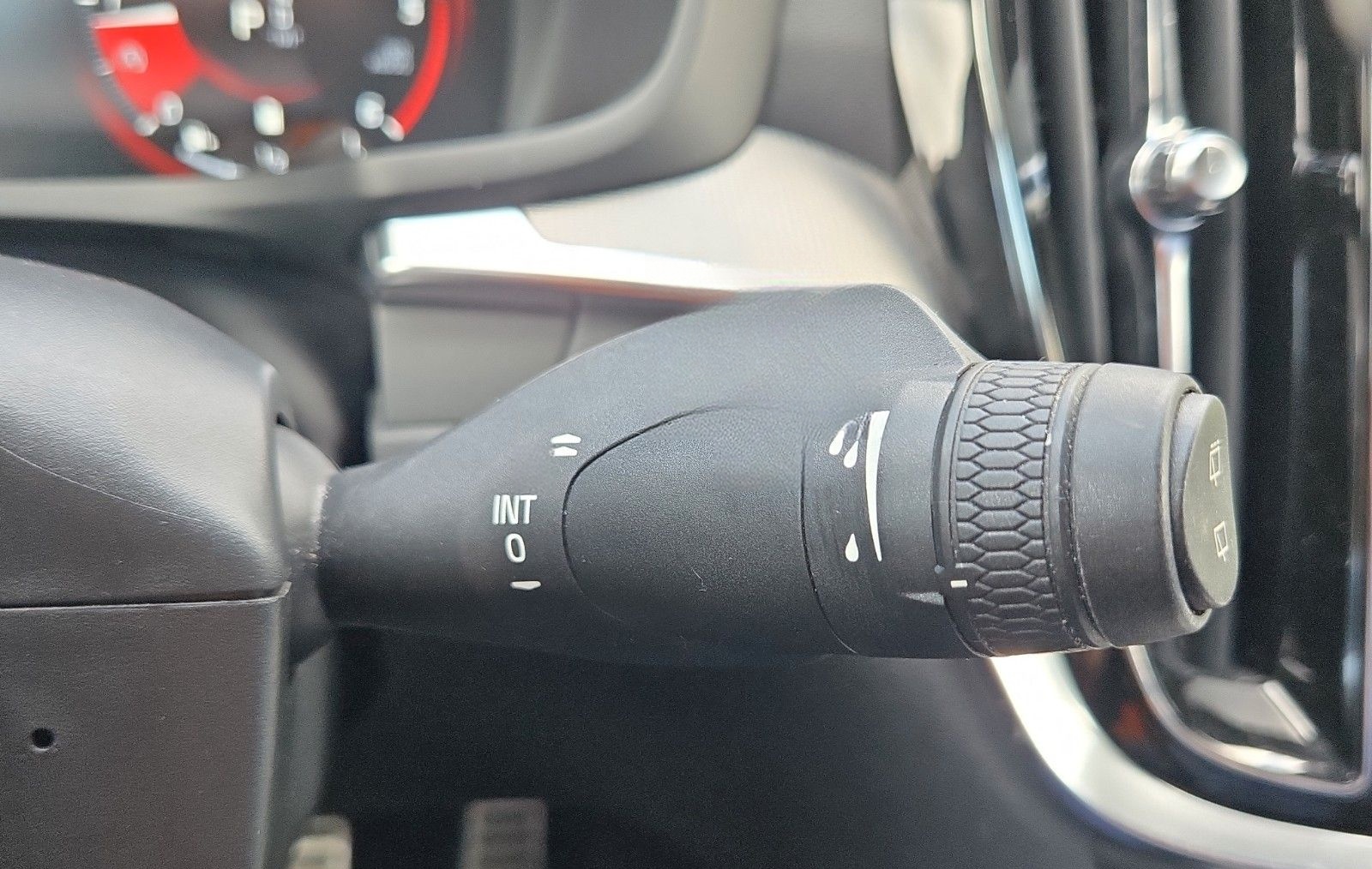 Volvo V60 Kombi R Design Leder Navi RFK SHZ V&H ACC foto 22