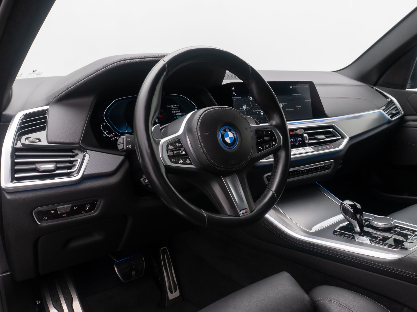 BMW X5 xD45e M Sport HUD Kamera AHK Alarm DAB 21Zoll foto 21