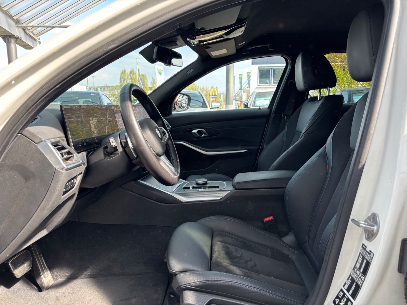 BMW 320d xDrive Tour. M-Sportpaket GARANTIE-04/2029 foto 15