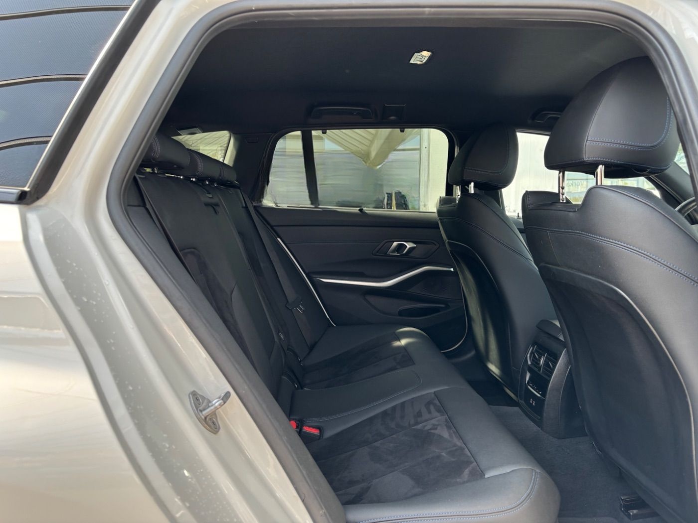 BMW 320d xDrive Tour. M-Sportpaket GARANTIE-04/2029 foto 17