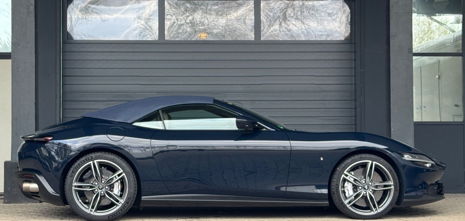 Ferrari Roma Spider ° 1. Hand ° deutsch ° perfekt ° foto 2