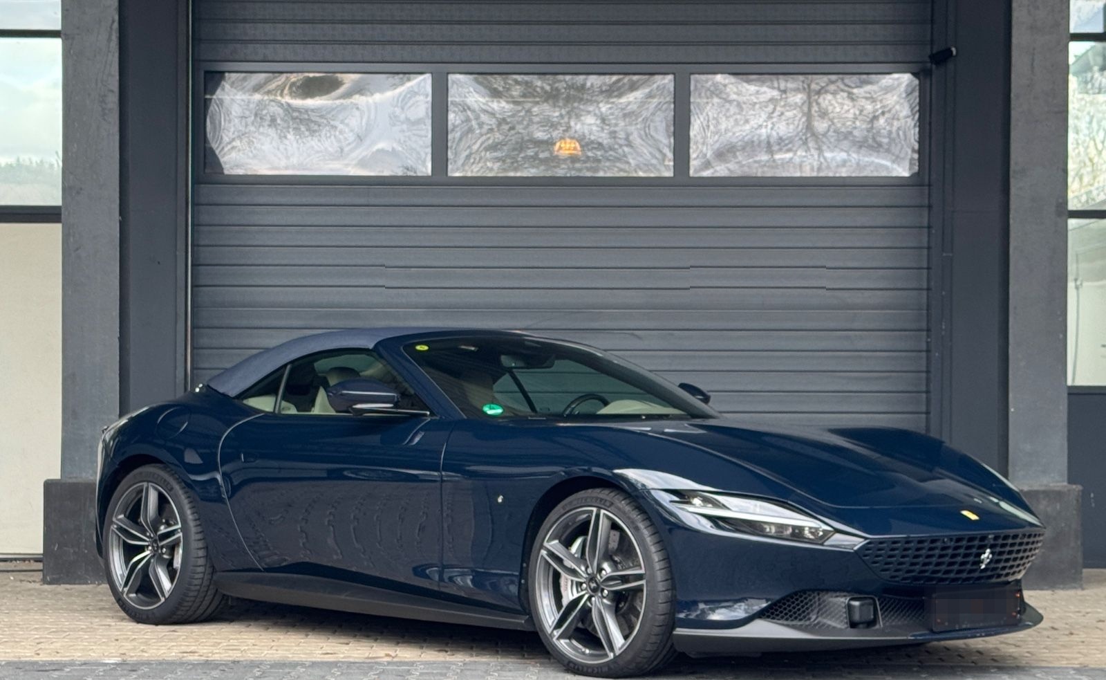 Ferrari Roma Spider ° 1. Hand ° deutsch ° perfekt ° foto 3