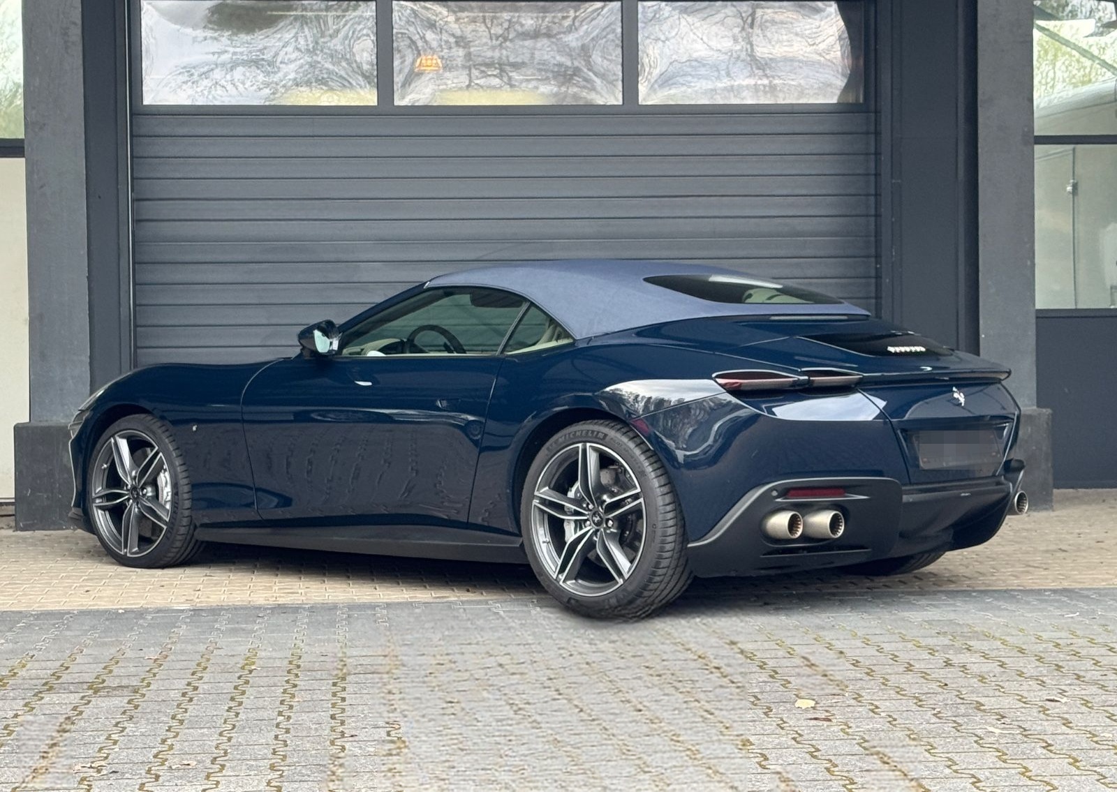 Ferrari Roma Spider ° 1. Hand ° deutsch ° perfekt ° foto 4