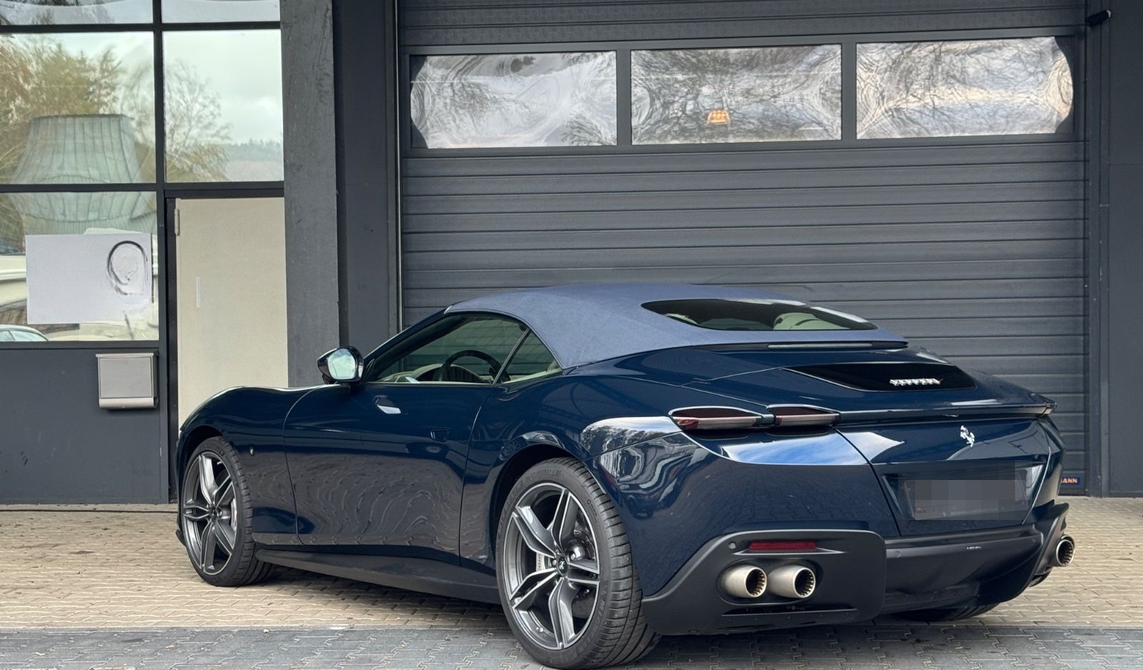 Ferrari Roma Spider ° 1. Hand ° deutsch ° perfekt ° foto 8