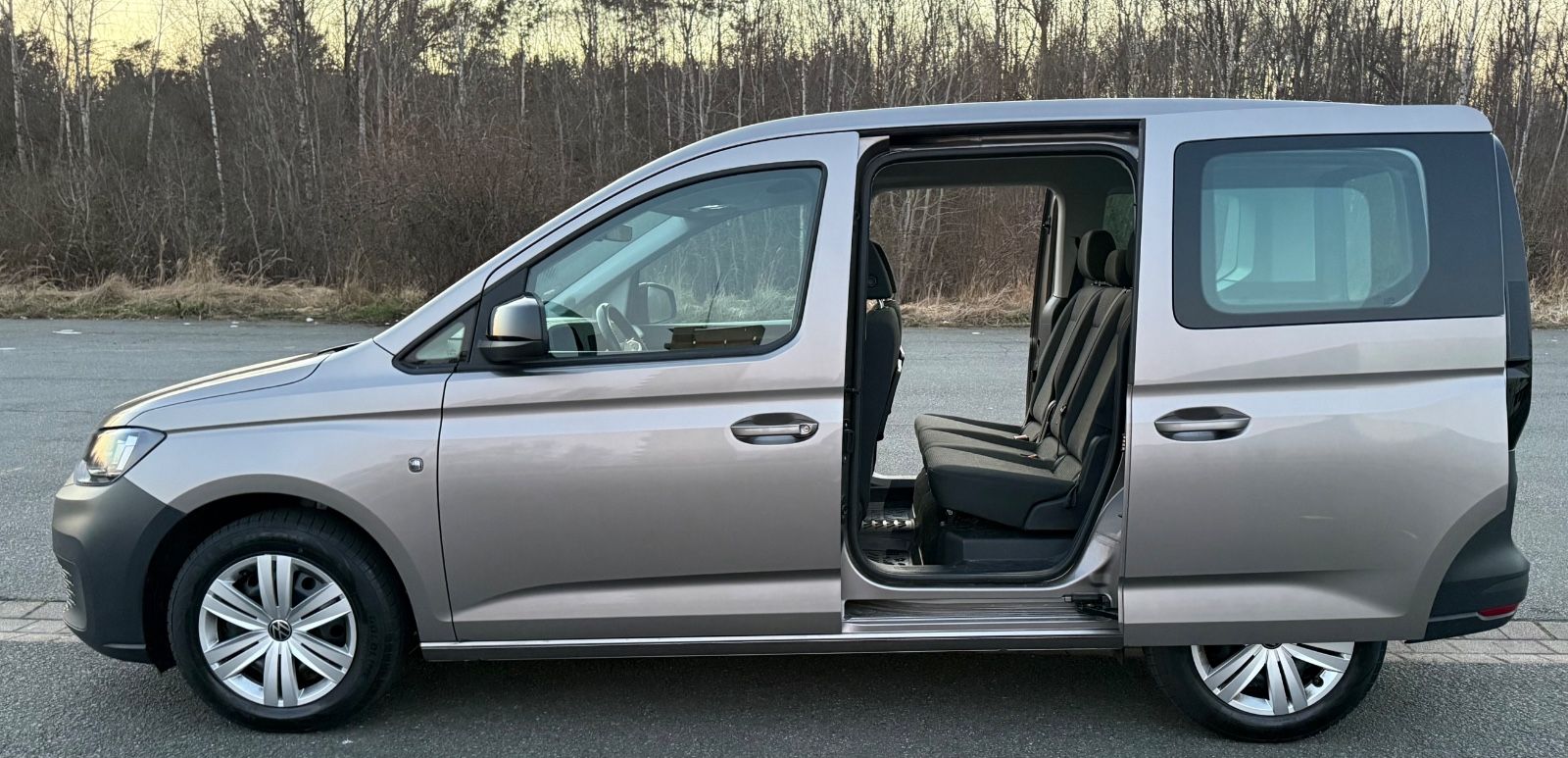 Volkswagen Caddy ACC Front- u. Lane Assist. Ahk Zuziehhilfe foto 12