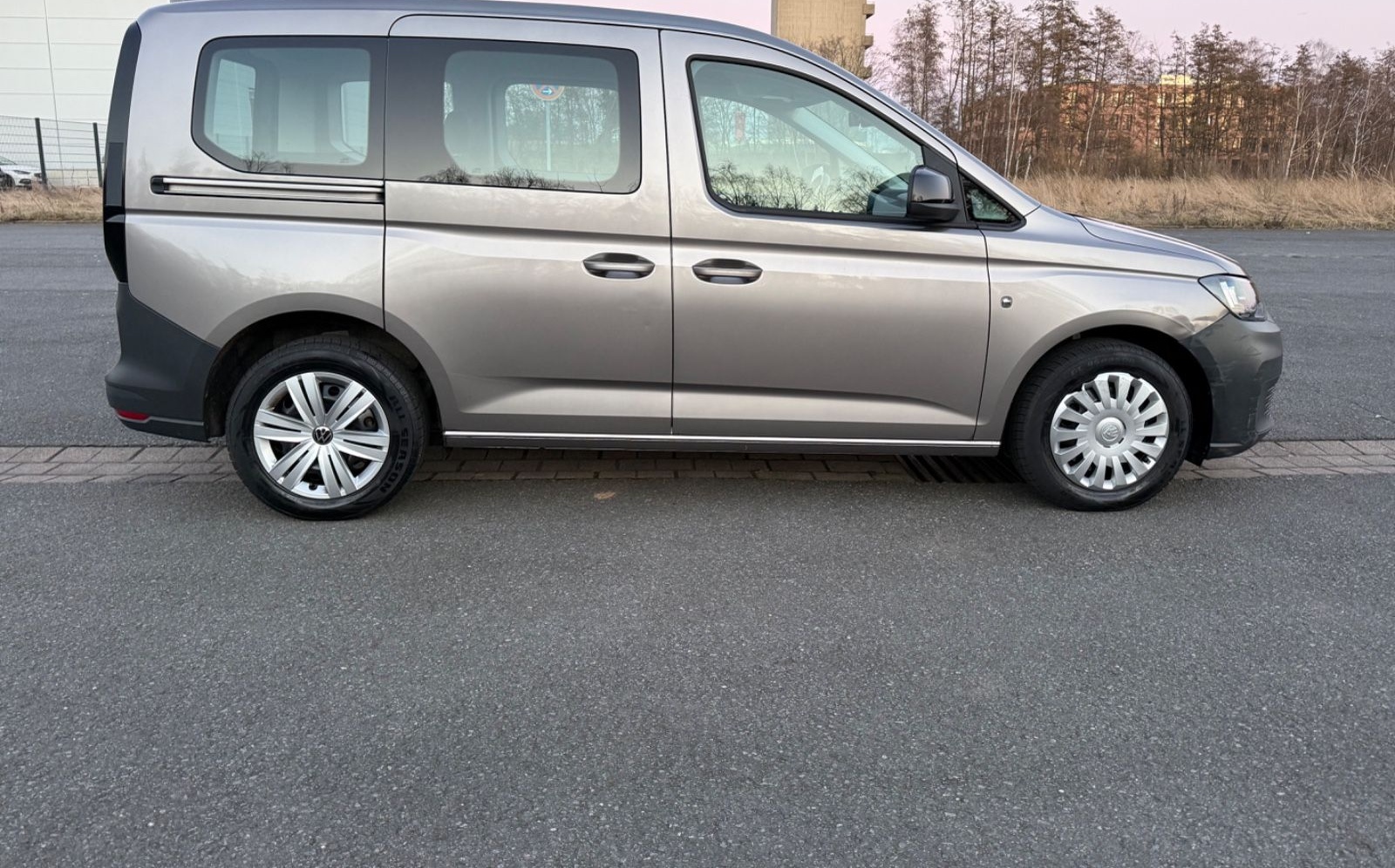 Volkswagen Caddy ACC Front- u. Lane Assist. Ahk Zuziehhilfe foto 5