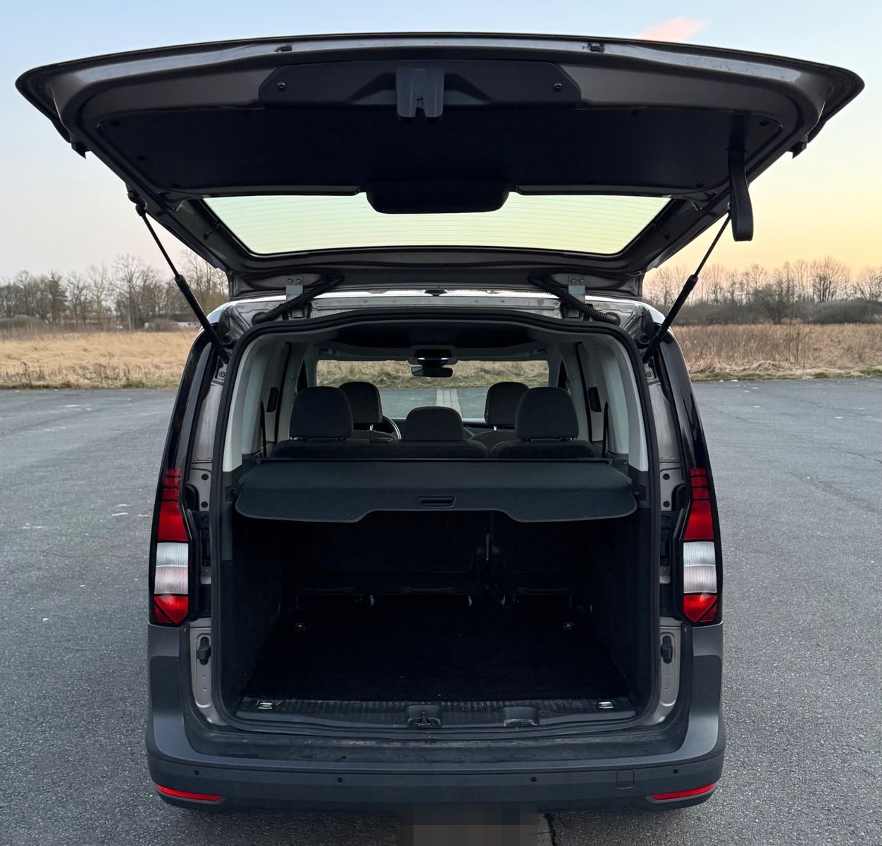 Volkswagen Caddy ACC Front- u. Lane Assist. Ahk Zuziehhilfe foto 9