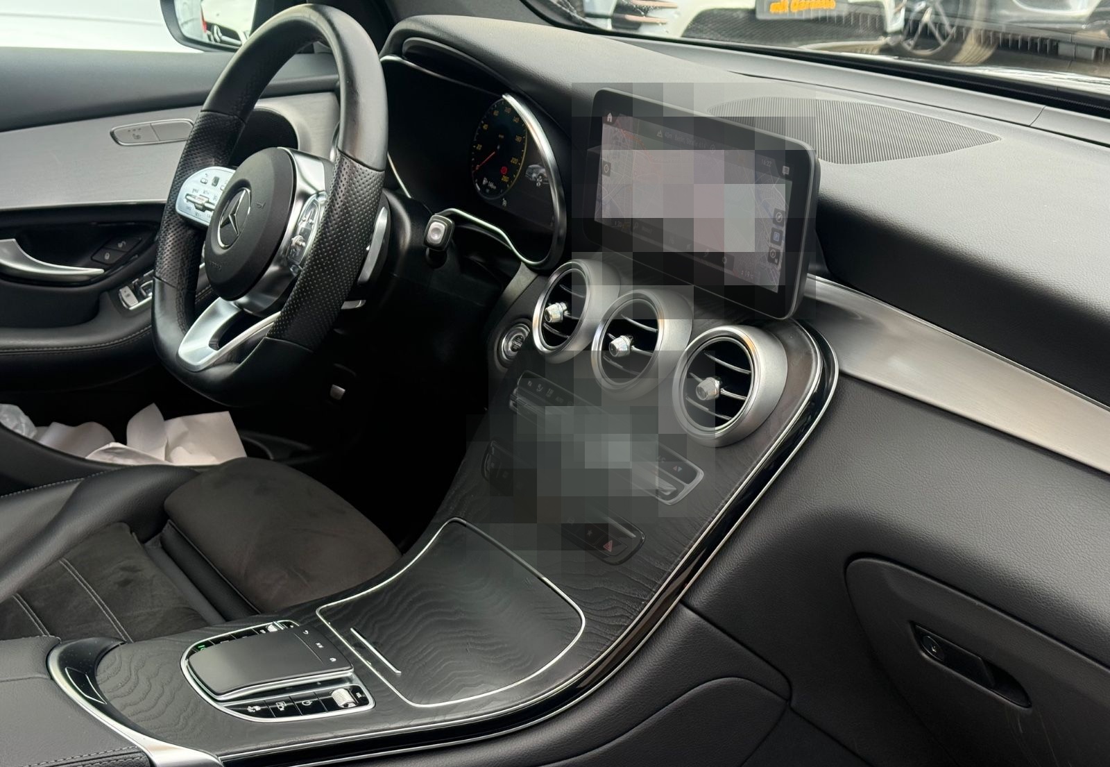 Mercedes-Benz GLC 200 d 4MATIC Autom. AMG*PANO*VIRTUEL*ASSIT foto 11