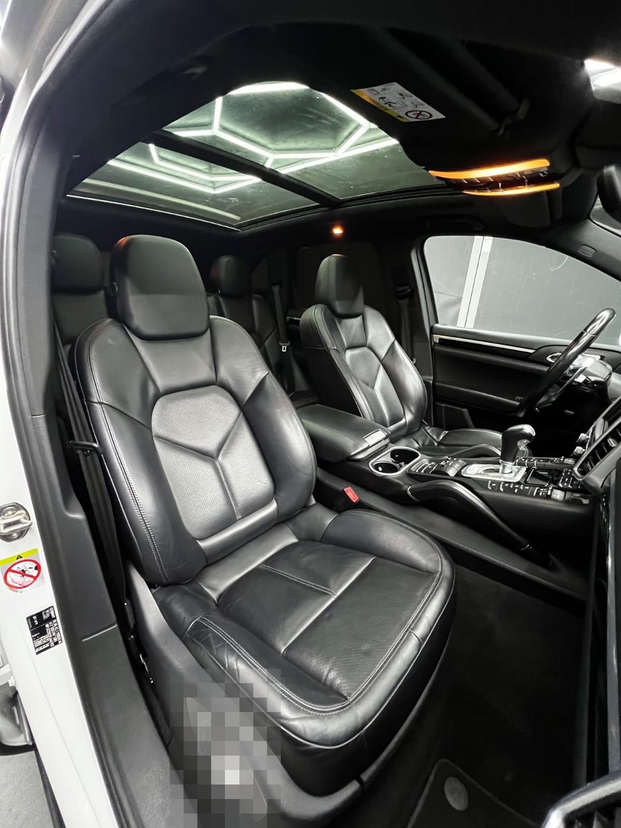 Porsche Cayenne Diesel foto 11