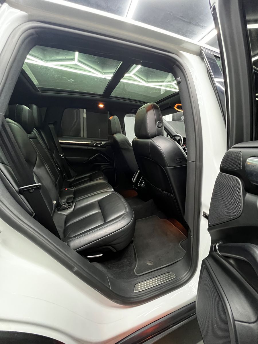 Porsche Cayenne Diesel foto 12