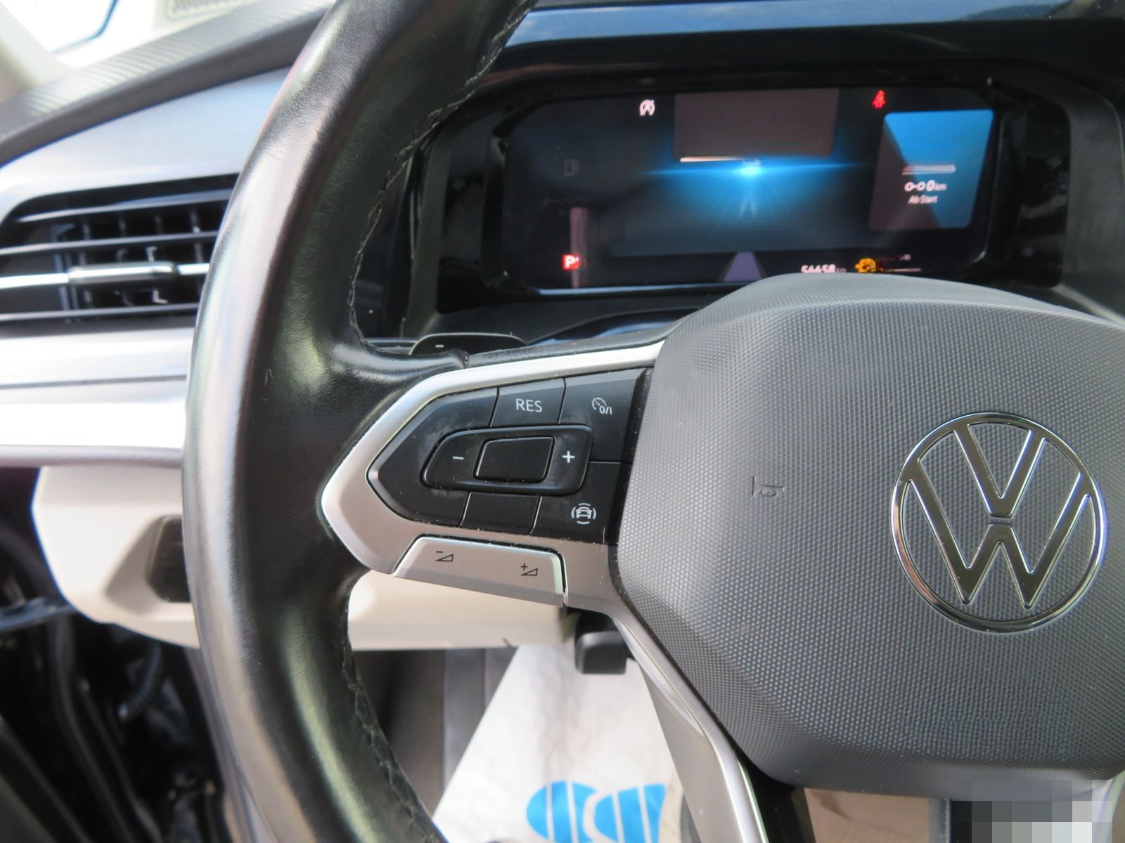Volkswagen T7 Multivan 2.0 TDI Life DSG Navi Sthzg ACC Ahk foto 16