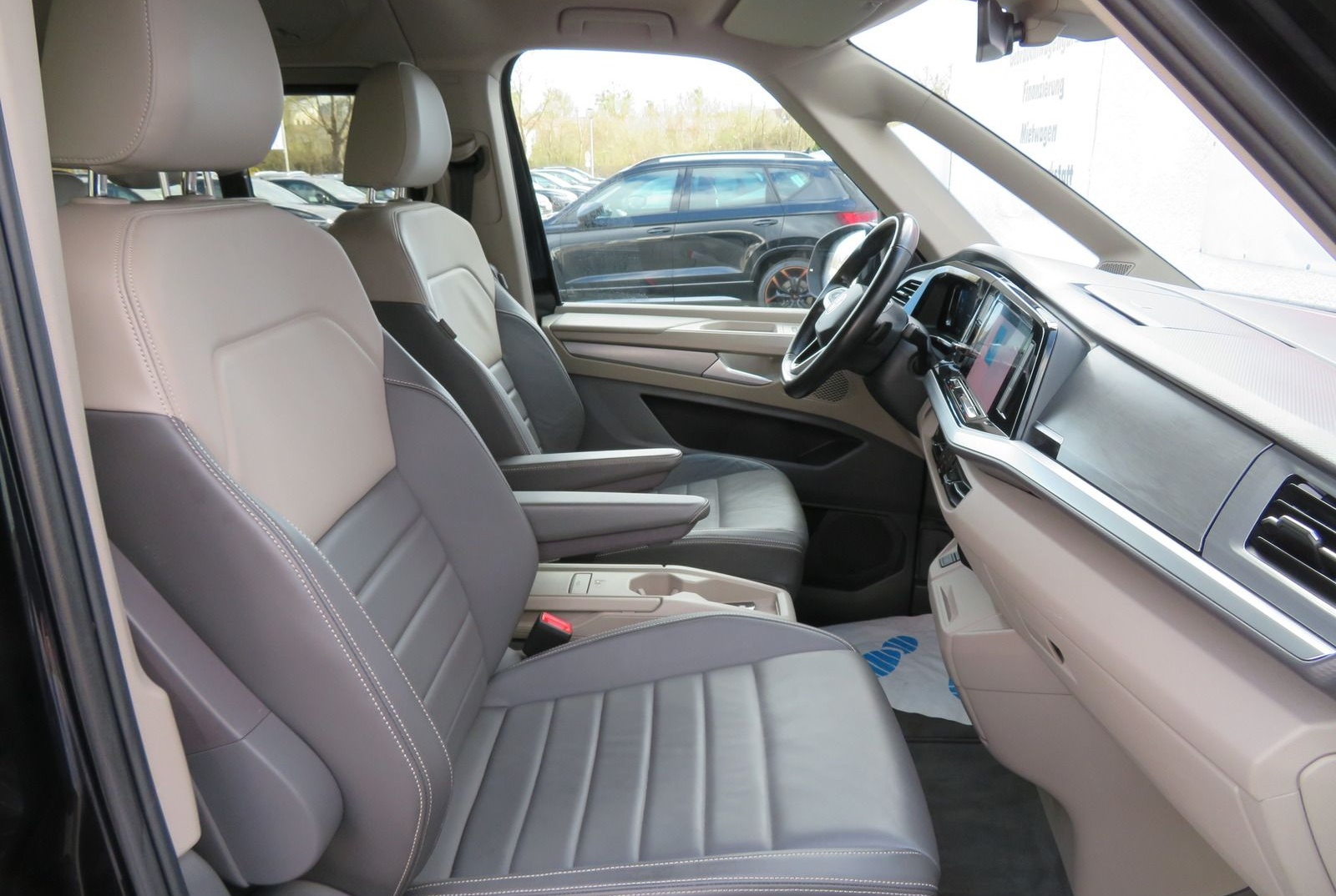 Volkswagen T7 Multivan 2.0 TDI Life DSG Navi Sthzg ACC Ahk foto 9