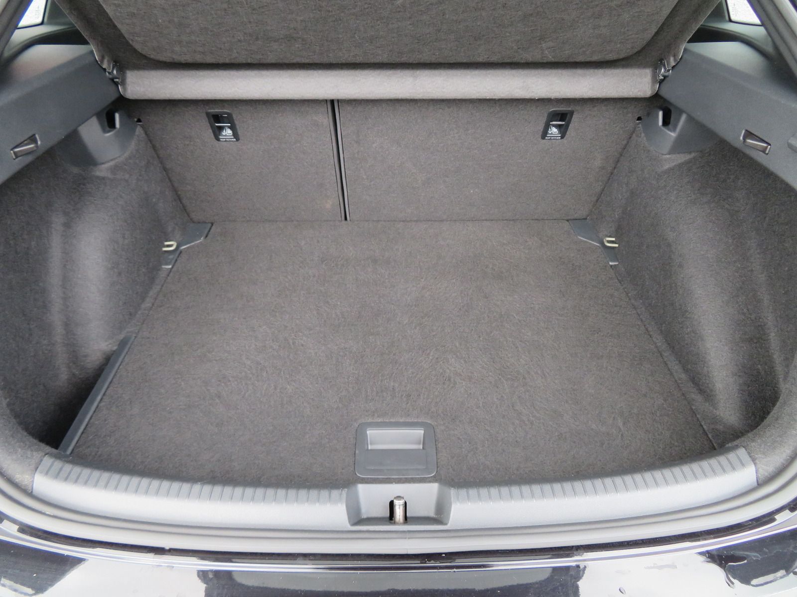 Volkswagen Taigo 1.5 TSI R-Line DSG Navi IQ.Light Lane 17'' foto 19