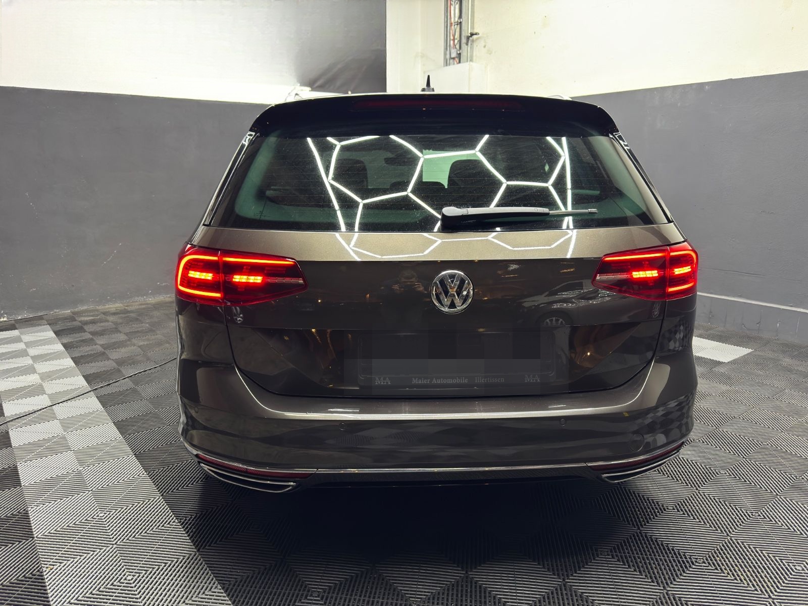 Volkswagen Passat Variant Highline R-LINE*DIGITAL*KEYLESS* foto 5