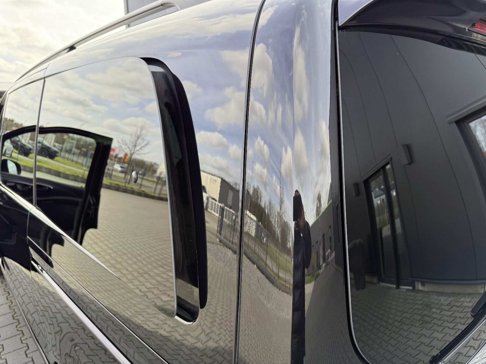 Mercedes-Benz V 300 d AMG,4Matic,Lang,Distronic,1Hand,360°K foto 17