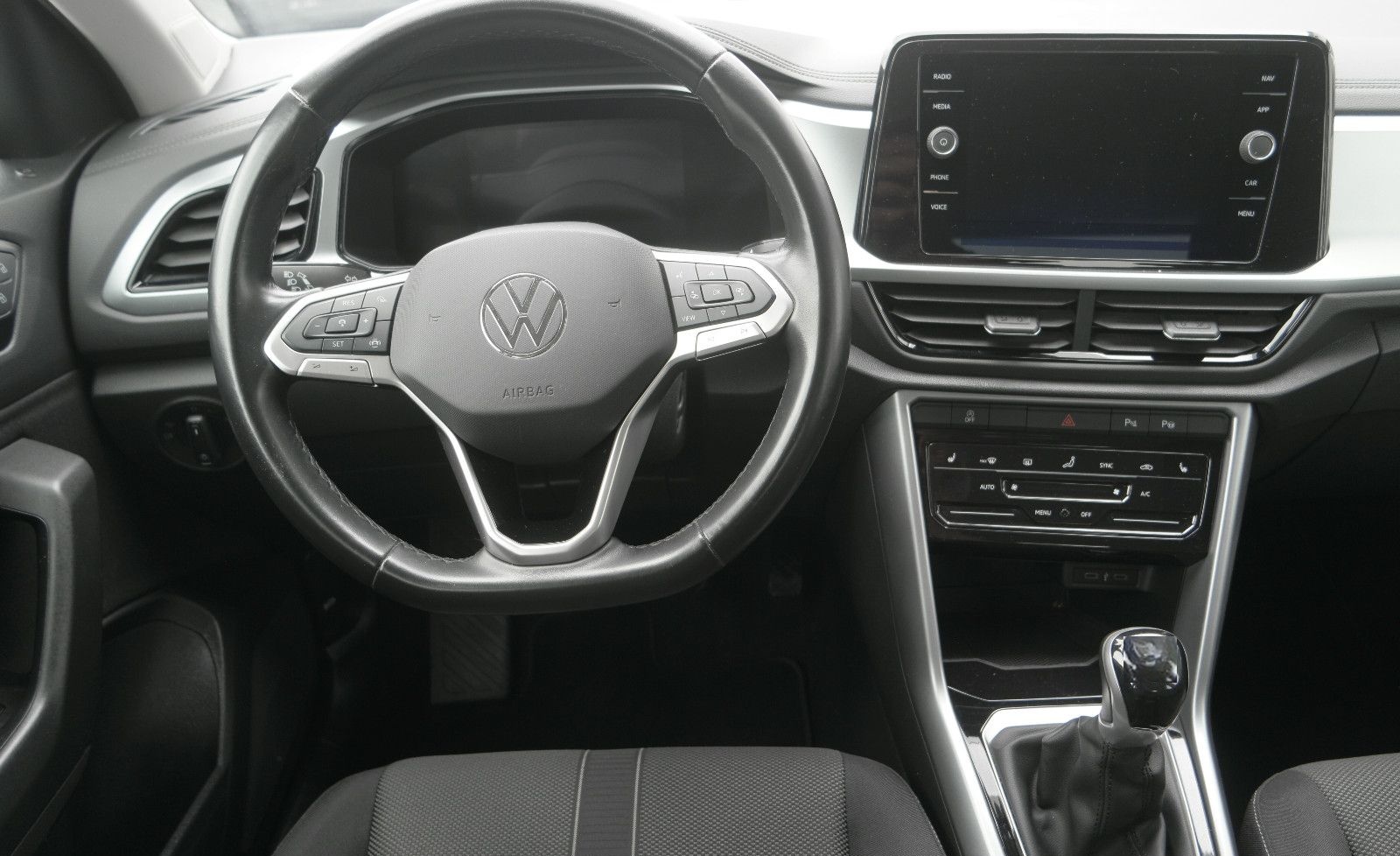 Volkswagen T-Roc 1.5 TSI Life*Navi*Klima*LED*RFK foto 13