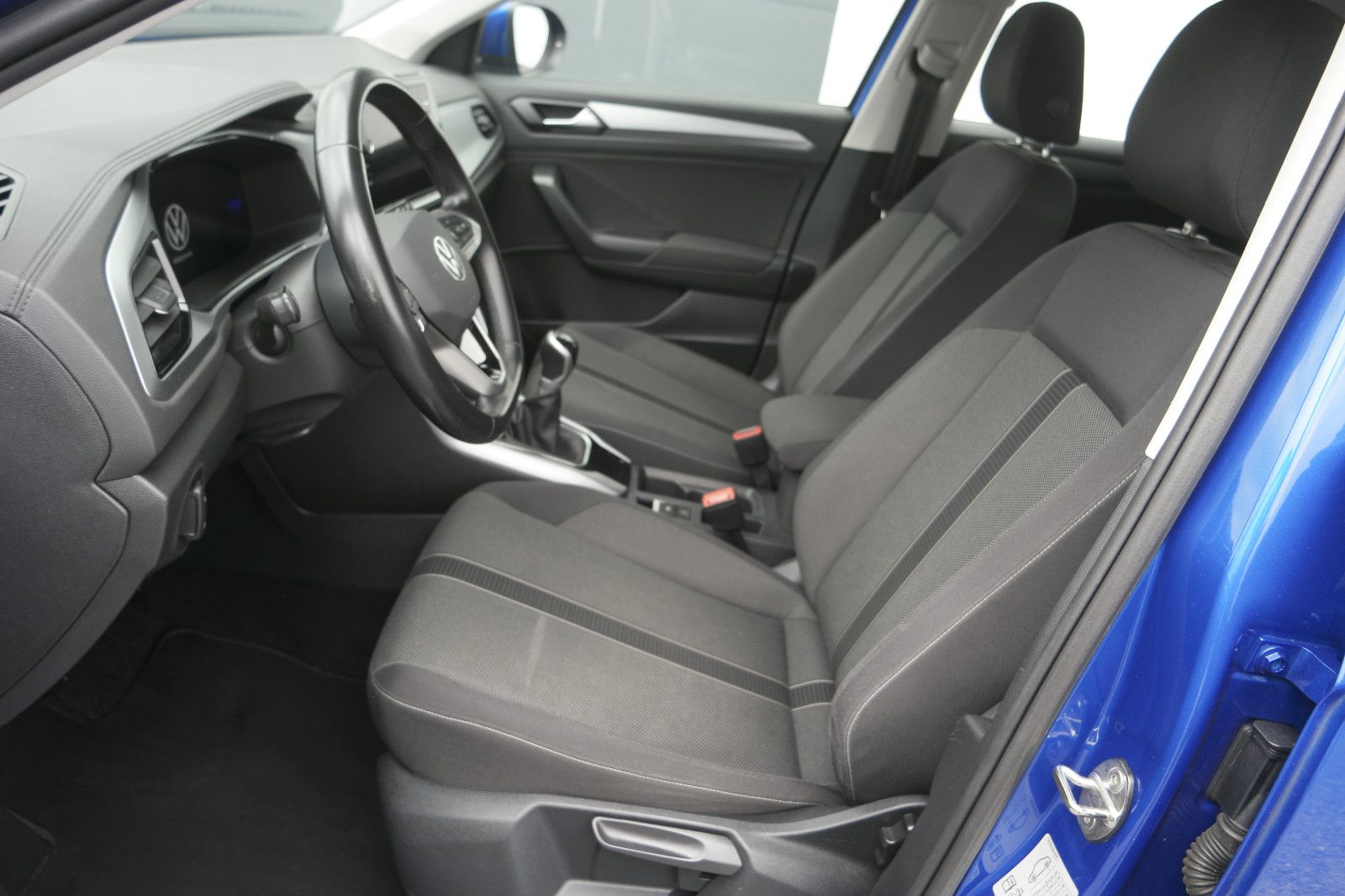 Volkswagen T-Roc 1.5 TSI Life*Navi*Klima*LED*RFK foto 7