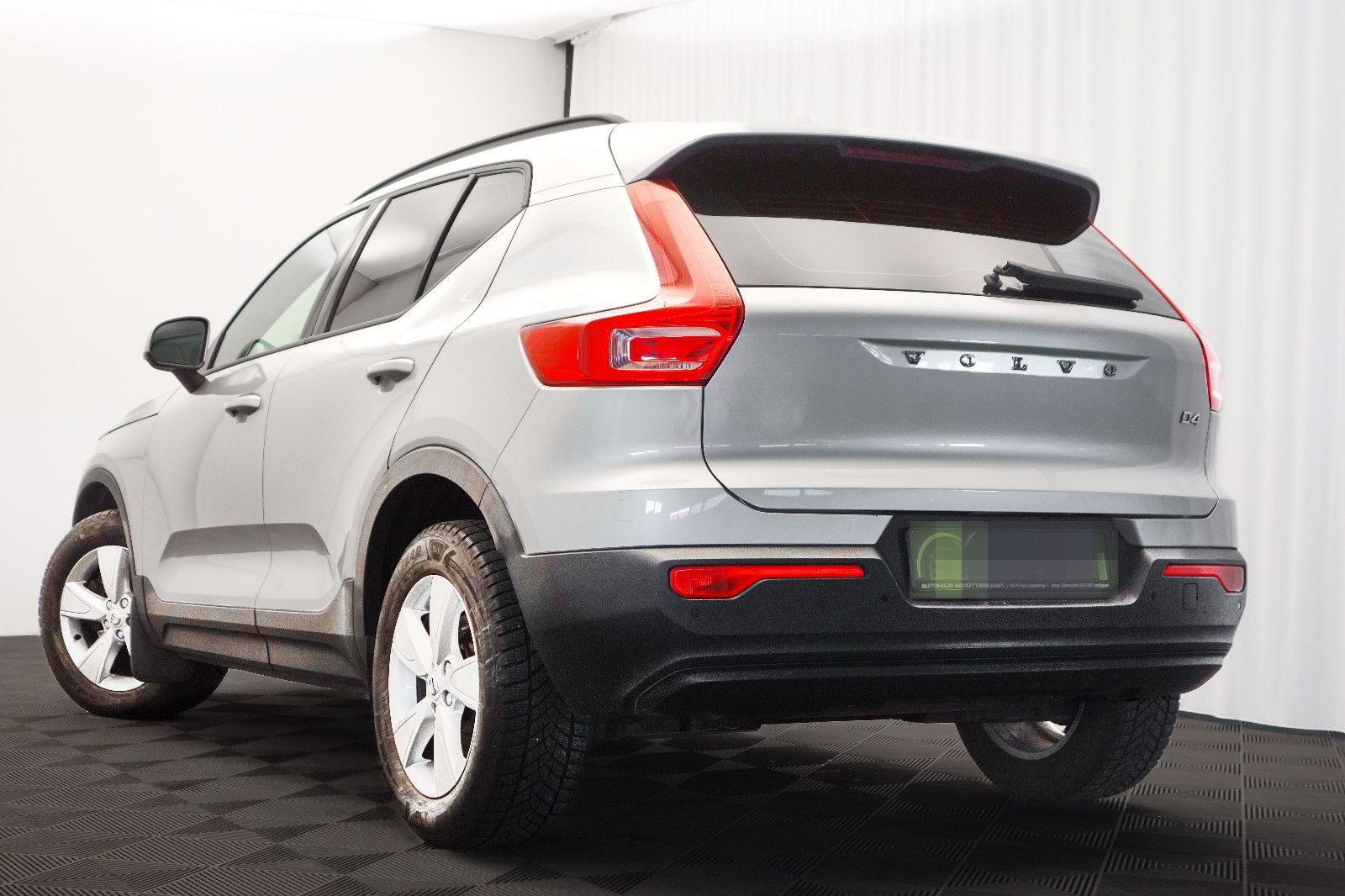 Volvo XC40 D4 Geartronic AWD RFKMRA+KEYLESS+TEMPOMAT foto 7