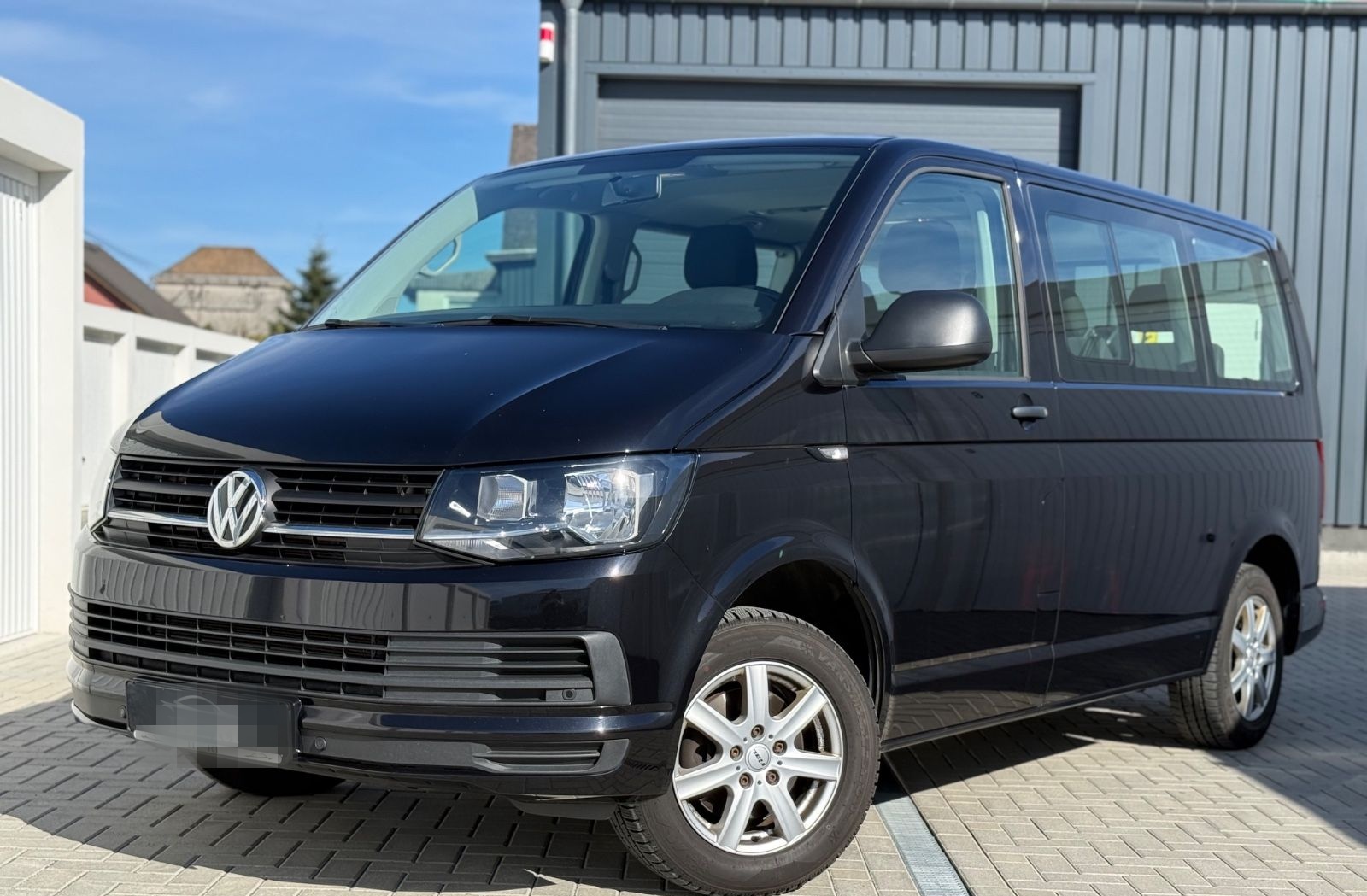 Volkswagen T6 Multivan*AHK*7.SITZER*KAMERA*DSG*NAVI*