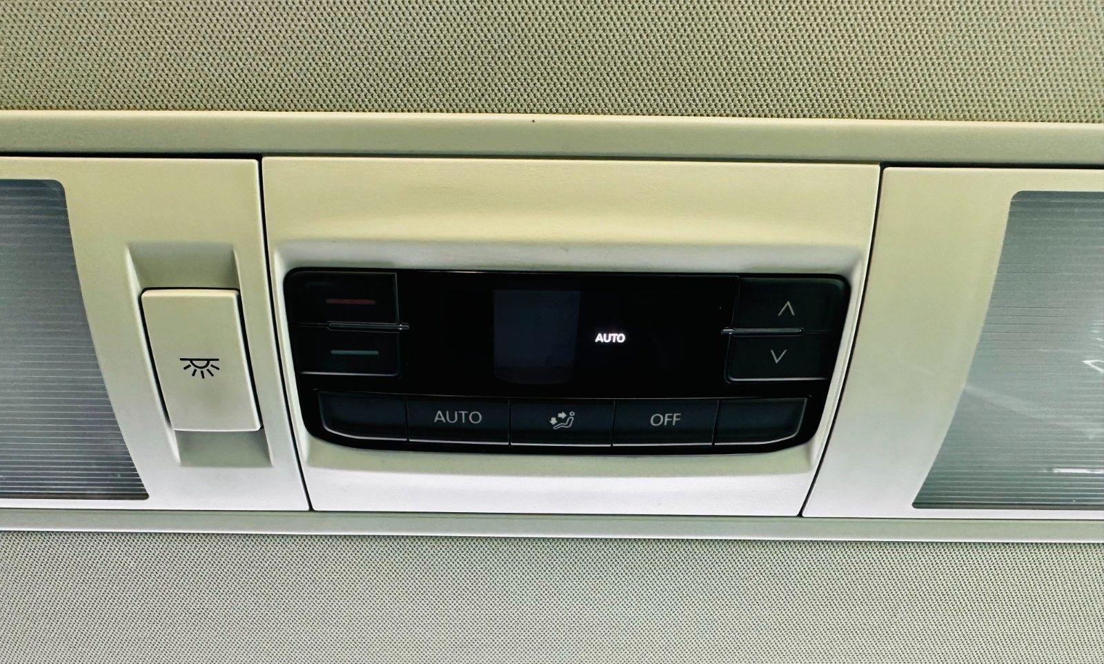 Volkswagen T6 Multivan Highline 2.0 TDI DSG NAV LED AHK SHZ foto 14