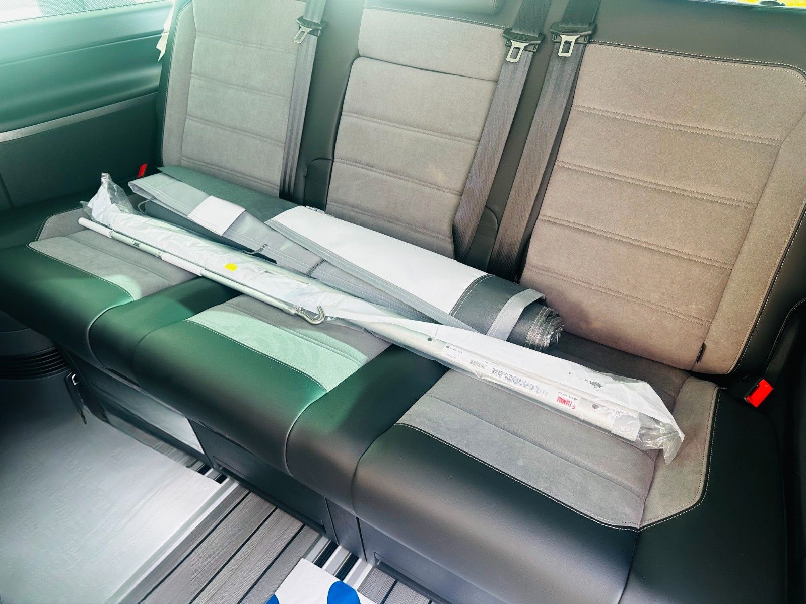 Volkswagen T6 Multivan Highline 2.0 TDI DSG NAV LED AHK SHZ foto 16