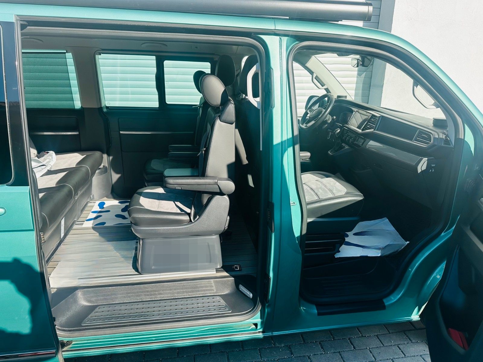 Volkswagen T6 Multivan Highline 2.0 TDI DSG NAV LED AHK SHZ foto 19