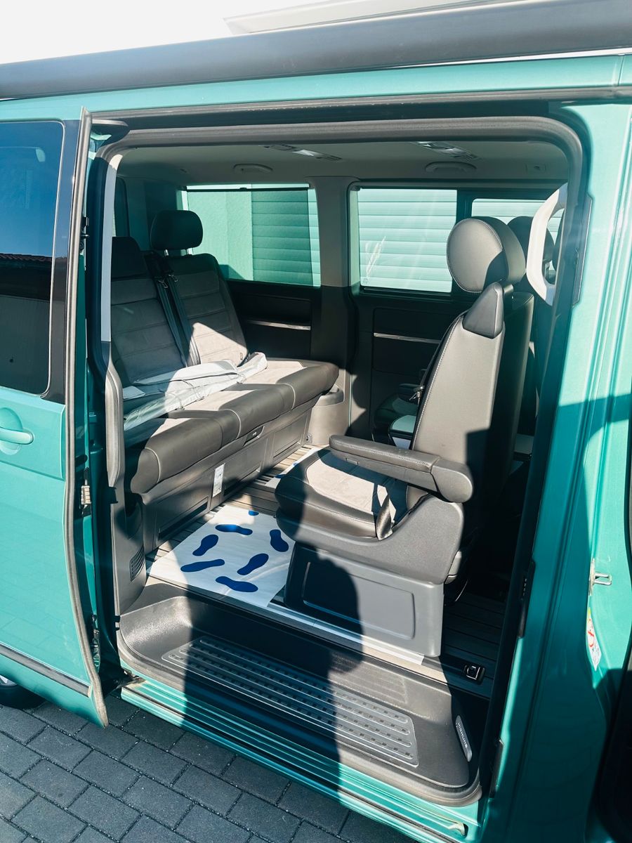 Volkswagen T6 Multivan Highline 2.0 TDI DSG NAV LED AHK SHZ foto 21