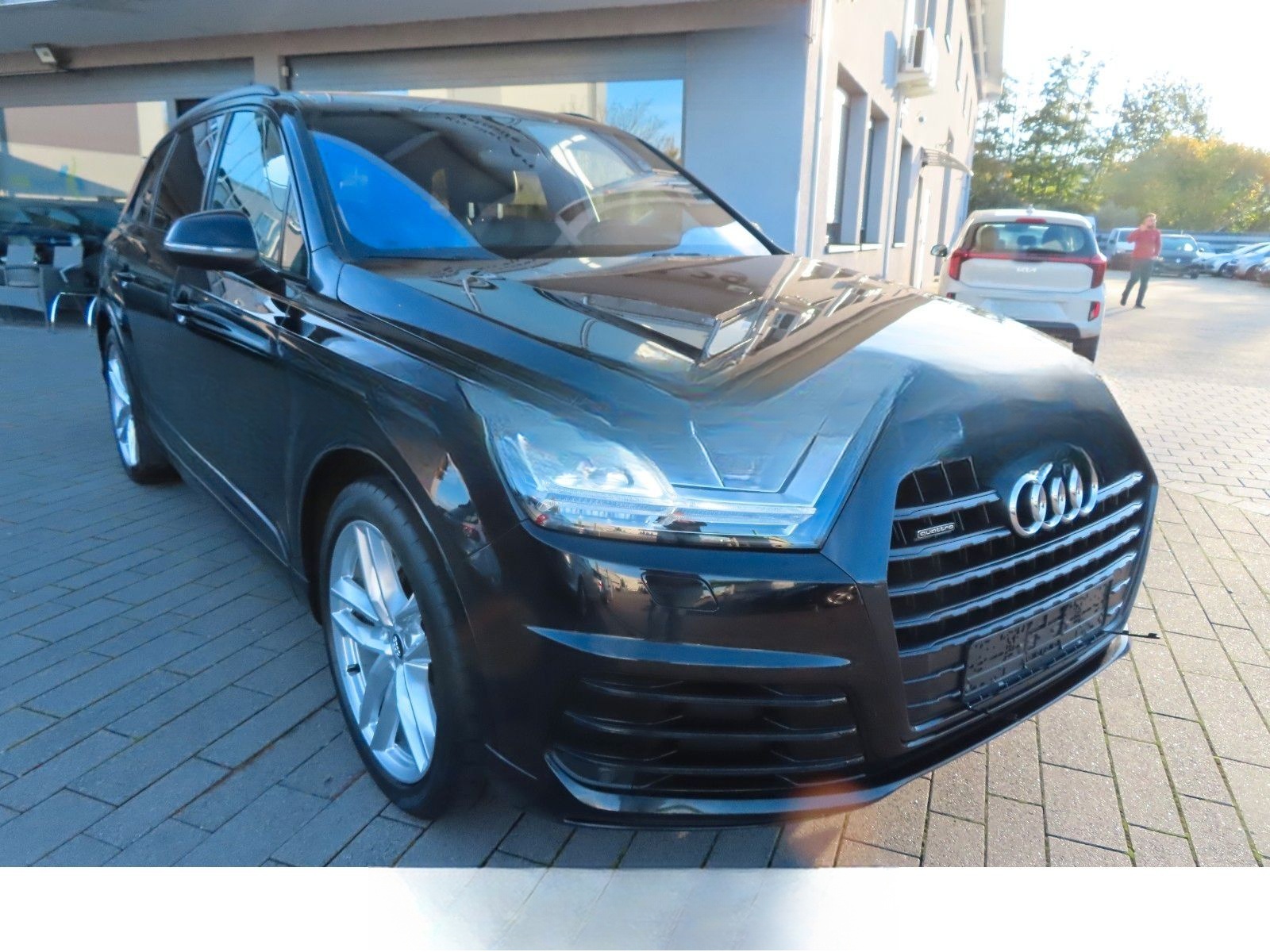 Audi Q7 3.0 TDI quattro 3 x S-Line  7 Sitzer 12000 KM foto 3