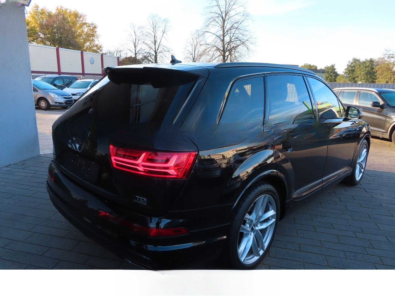 Audi Q7 3.0 TDI quattro 3 x S-Line  7 Sitzer 12000 KM foto 8