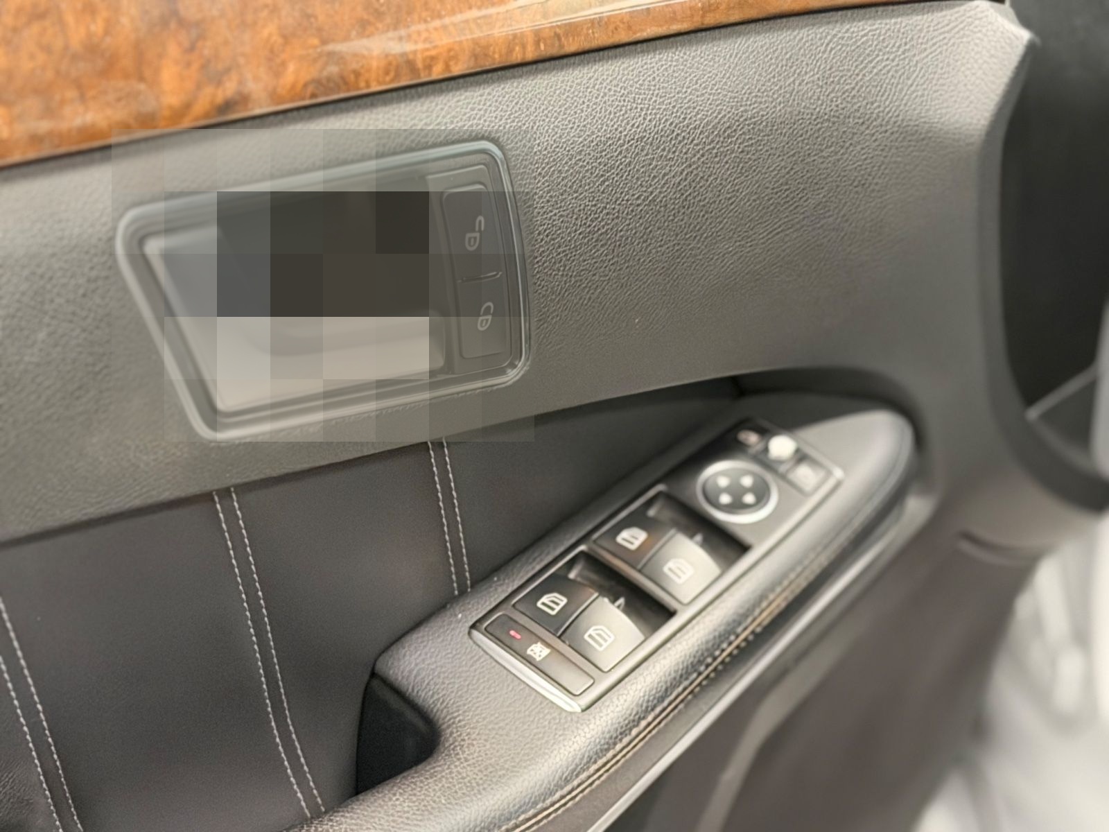 Mercedes-Benz E 220 E Limousine E 220 BlueTec/LED/AHK/Leder/BT foto 14